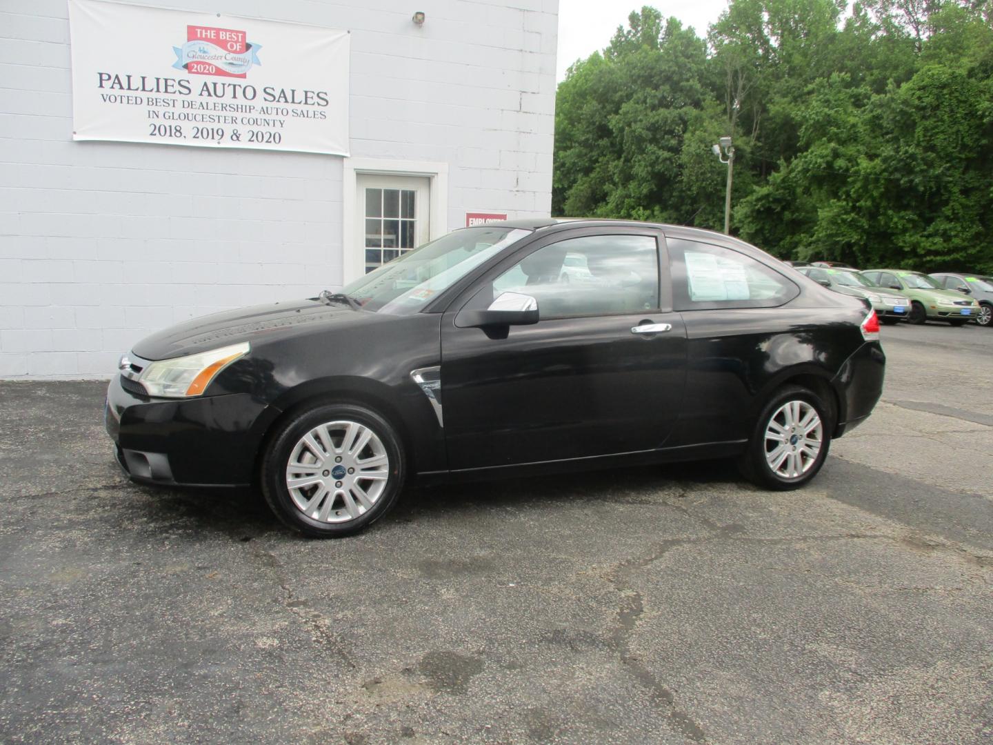 2008 BLACK Ford Focus (1FAHP33NX8W) , AUTOMATIC transmission, located at 540a Delsea Drive, Sewell, NJ, 08080, (856) 589-6888, 39.752560, -75.111206 - Photo#1